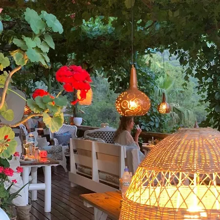 Bamboo With Sea View In Kabak Bay, Oeluedeniz Hotel
