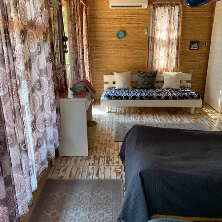 Hotel Bamboo With Sea View In Kabak Bay, Oeluedeniz *