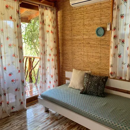 Bamboo With Sea View In Kabak Bay, Oeluedeniz 费特希耶